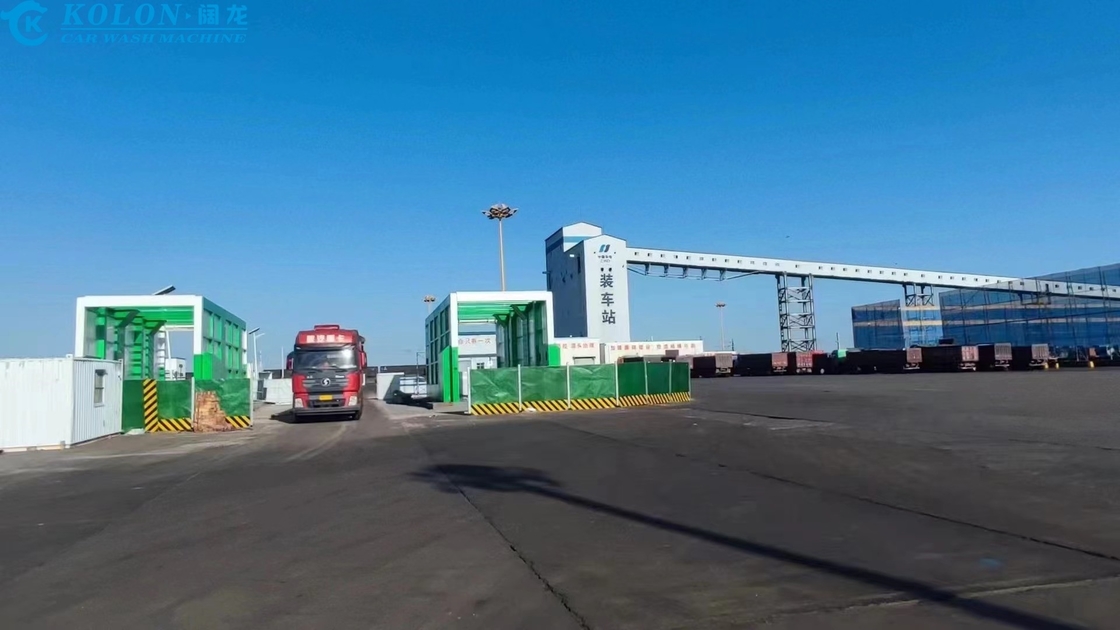 Elektryczna pralka autobusowa z czasem prania 3-5min/samochód Nieograniczona maksymalna długość prania